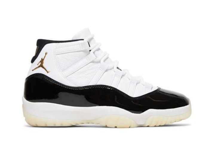 Air Jordan 11 "White/Gold" New Photos