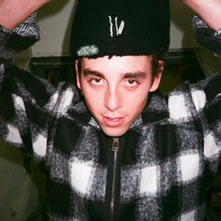 Alex Midler Age | Wiki, Net worth, Bio, Height, Girlfriend ?