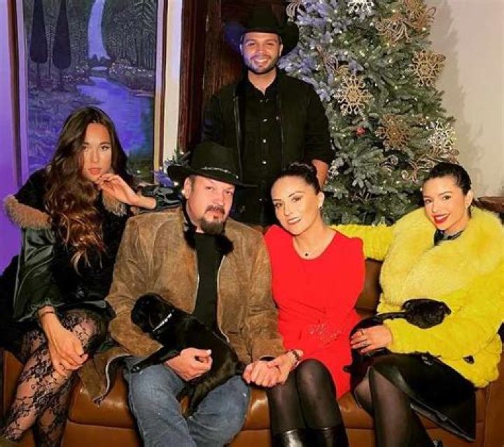 Aneliz Aguilar Alvarez (Pepe Aguilar Wife) Age