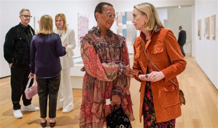 Avis Robinson – Celebsgraphy