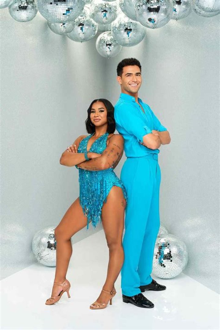 ‘Bachelorette’ Star Hannah Brown Shares Emotional Response to ‘DWTS’ Victory With Alan Bersten