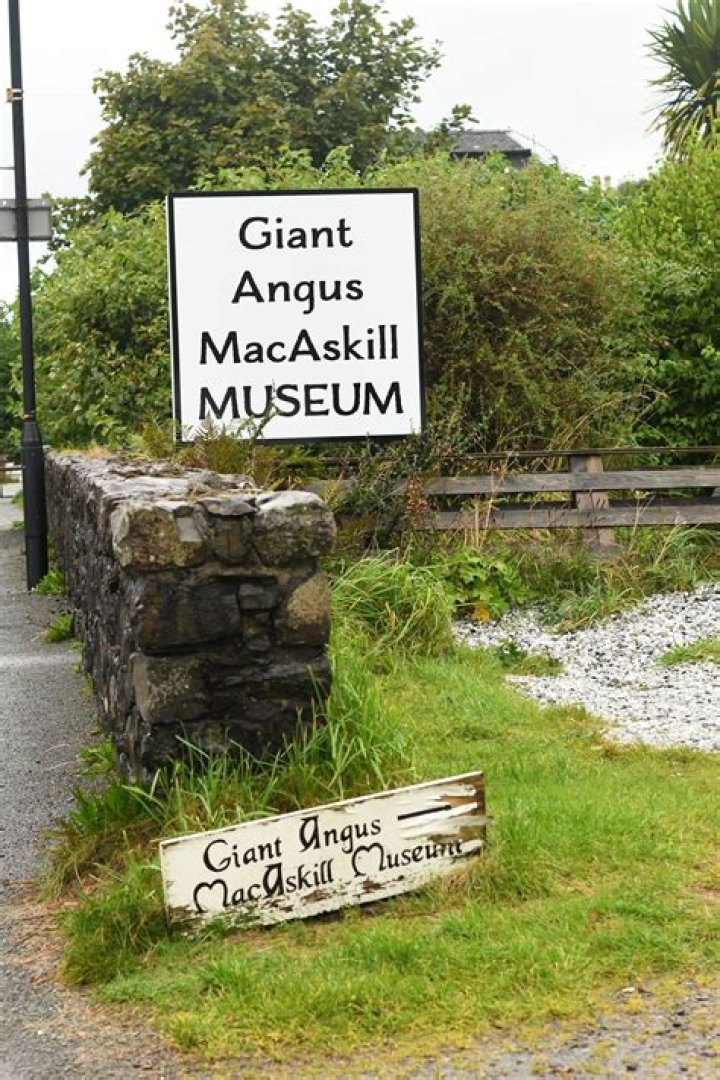 Before Andre The Giant, There Was Angus MacAskill