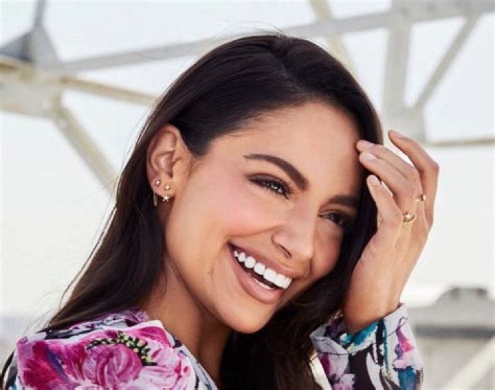 Bethany Mota – Celebsgraphy