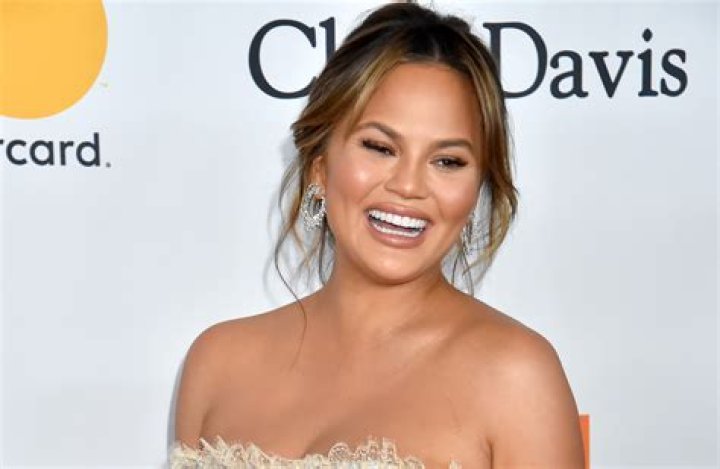 Chrissy Teigen Posts Topless Salad Pic Because She Truly Doesn’t Give AF