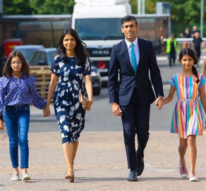 Daniel Lavender (Ian Lavender's Son) Wiki, Age, Wife, Net Worth, Family, Biography, and more