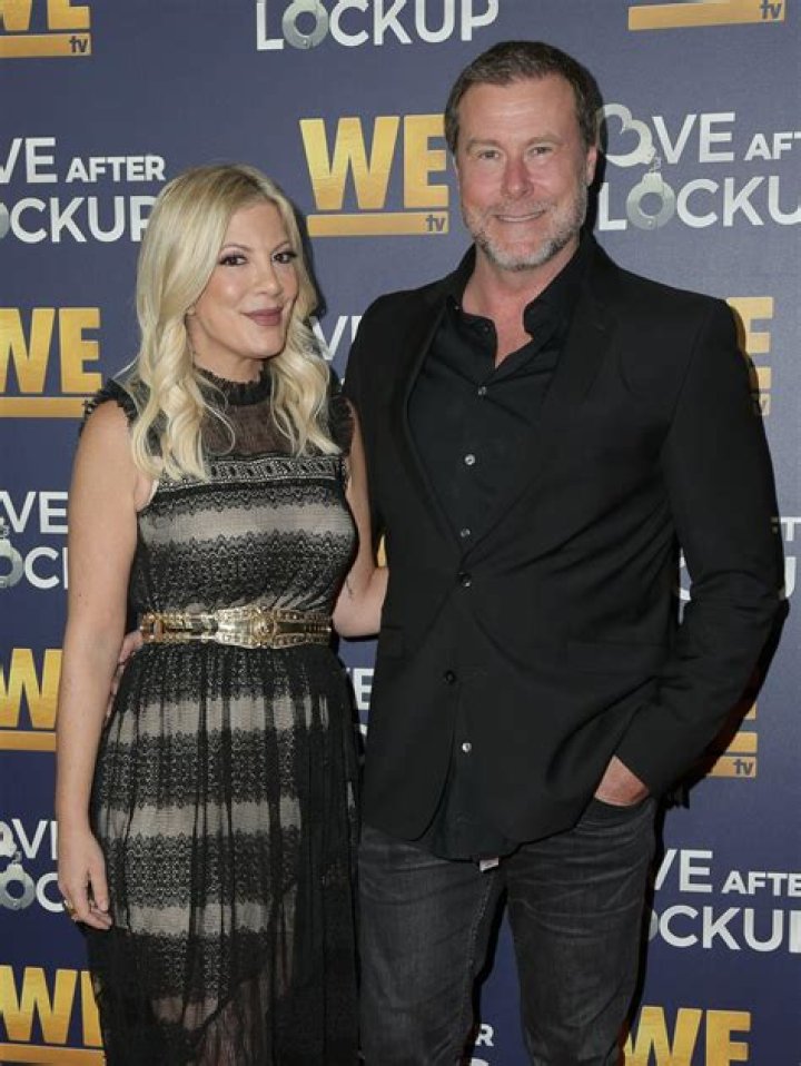 Dean McDermott Reveals He’s Leaving Reality Show “True Tori” After Tori Spelling Meets With Ex-Husband