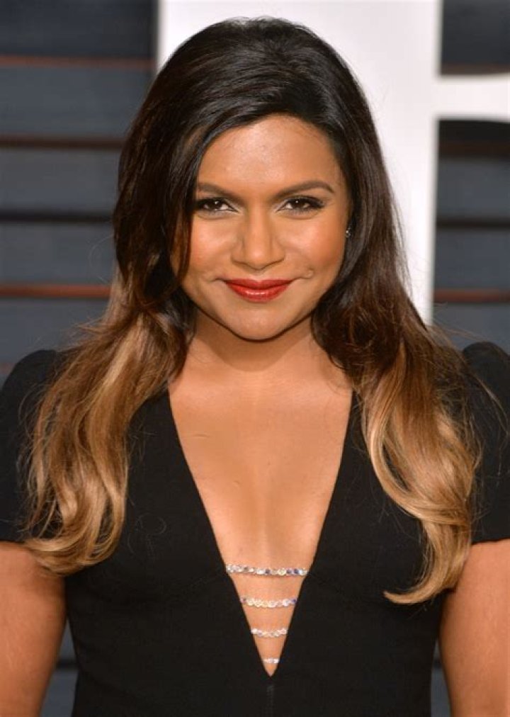Did Mindy Kaling Lose Weight?! The Actress Looks Phenomenal in a Cut-Out Swimsuit!