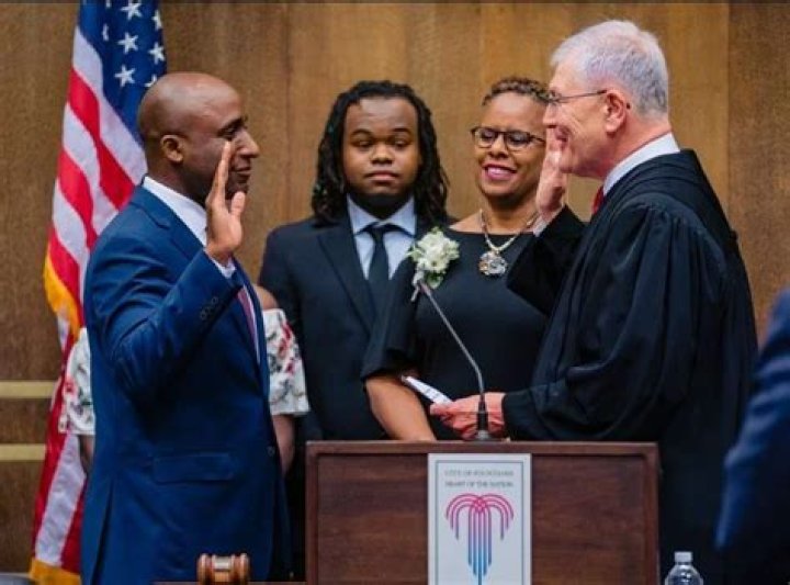 Family Of Kansas City’s Mayor Revealed!