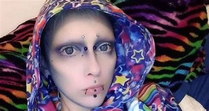 Female-To-Male Transgender Identifies As Jareth Nebula, A Genderless Alien