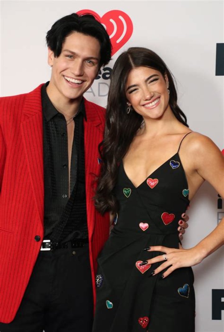 Finding Love on TikTok! Charli D’Amelio’s Dating History Is Full of Fellow Internet Stars