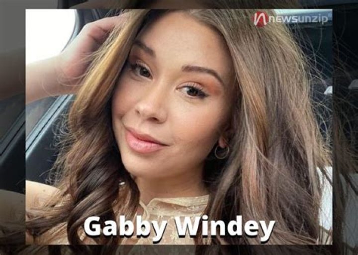 Gabby Windey Age, Birthday, Wiki, Biography, Height, Boyfriend, Parents, Family, Net Worth & More
