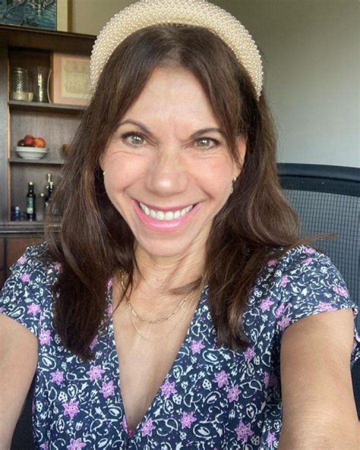 Golden Bachelor’s Theresa Nist’s Daughter Reveals Mom ‘Never’ Had Plastic Surgery: ‘That Kills Her’