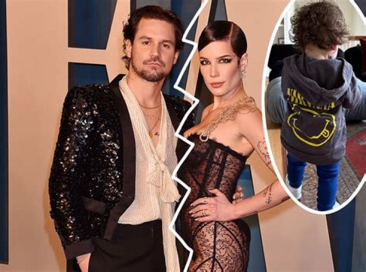 Halsey and Boyfriend Alev Aydin Have Sweet Date Night at Lakers Game in Los Angeles: See Photos!