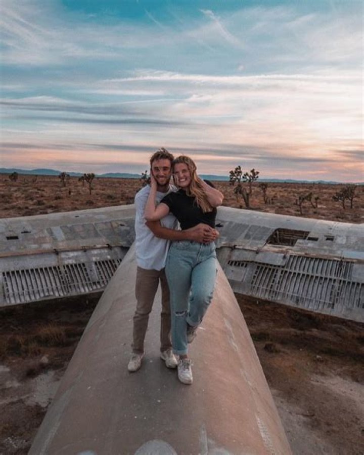 Hannah Roeloffs Age | Wiki, Net worth, Bio, Height, Boyfriend