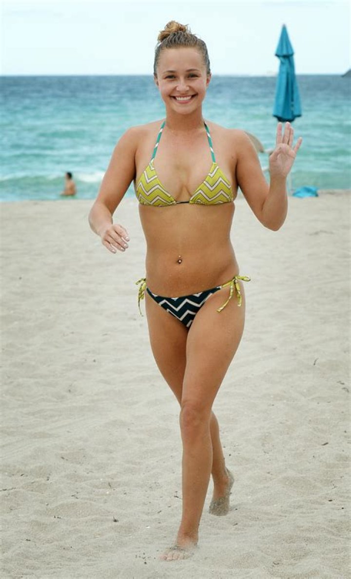 Hayden Panettiere Always Stuns in a Bikini! See the ‘Heroes’ Alum’s Hottest Swimsuit Moments