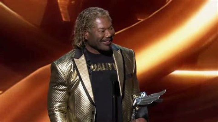 How tall is Christopher Judge