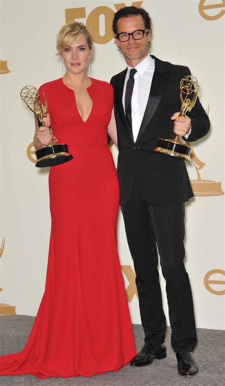 How tall is Guy Pearce