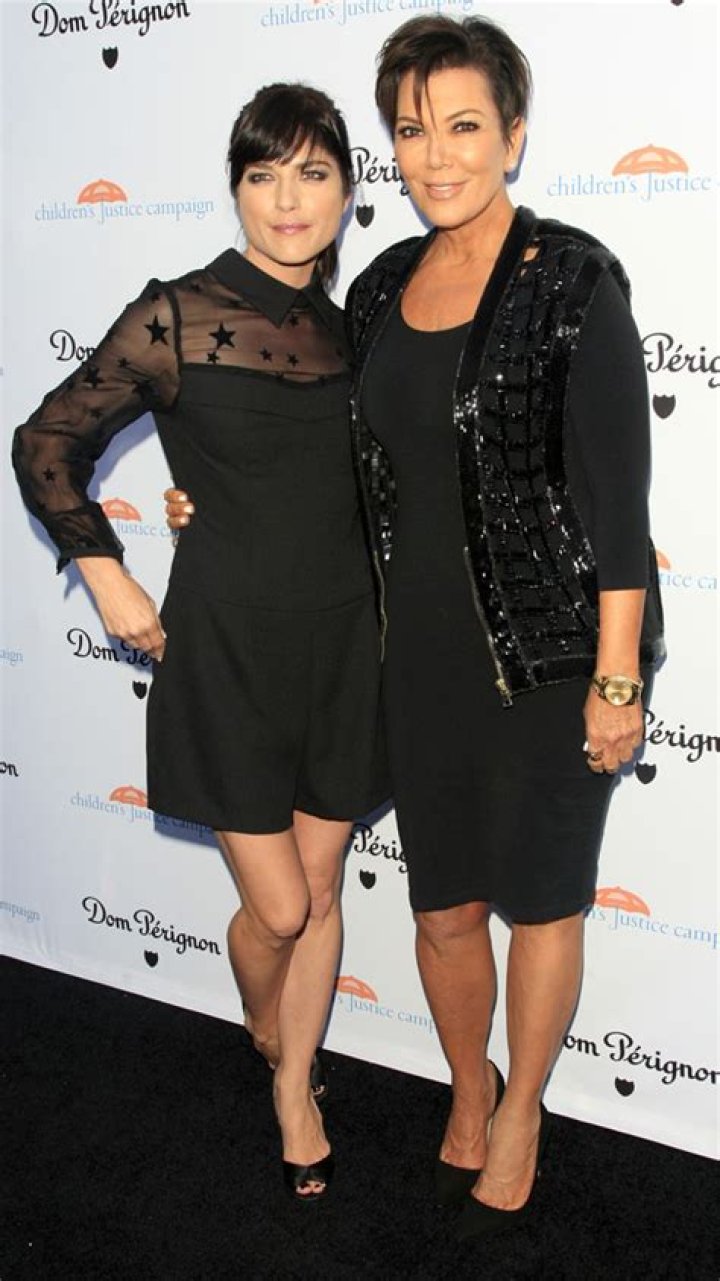 How tall is Selma Blair