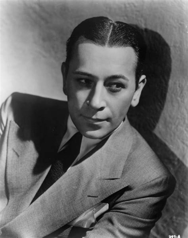 How tall was George Raft