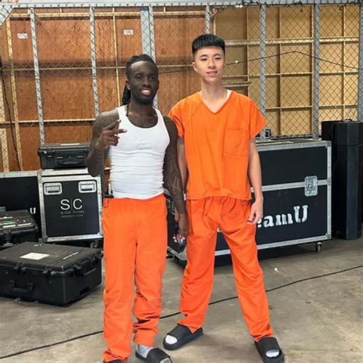 How tall was Ray Charles