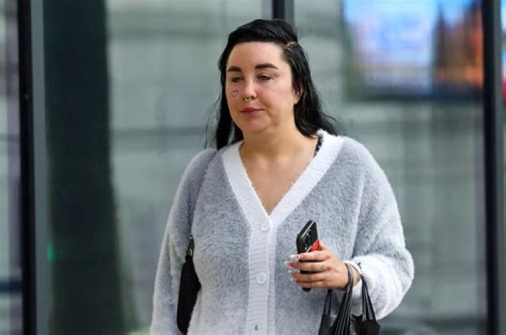 Is Amanda Bynes Engaged?! See Her Cryptic Tweet!