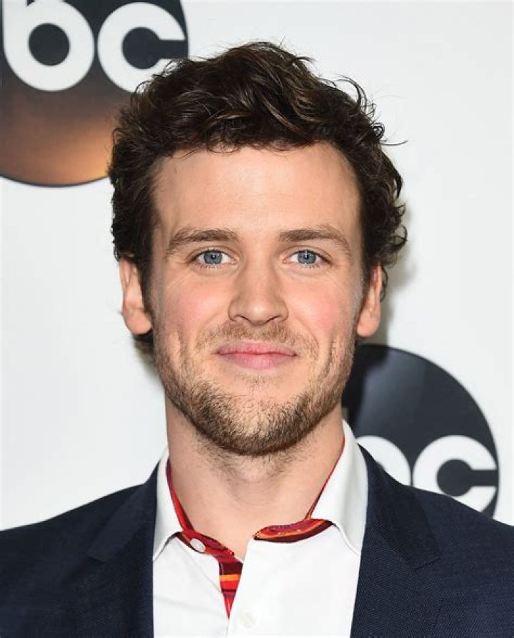 Jack Cutmore-Scott – Celebsgraphy