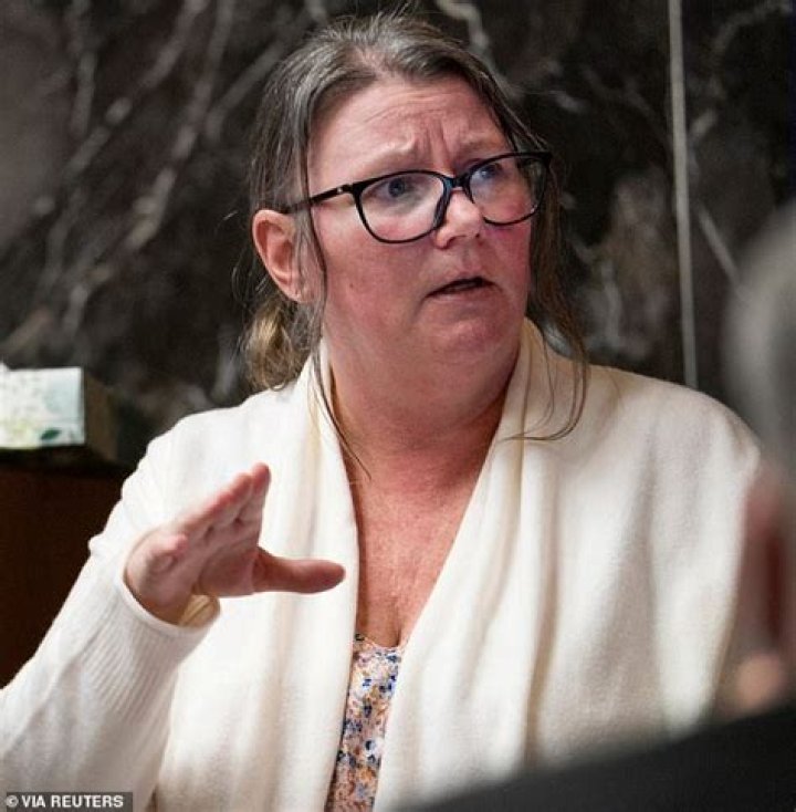 Jennifer Crumbley Lover Brian Meloche Family: Parents & Wife