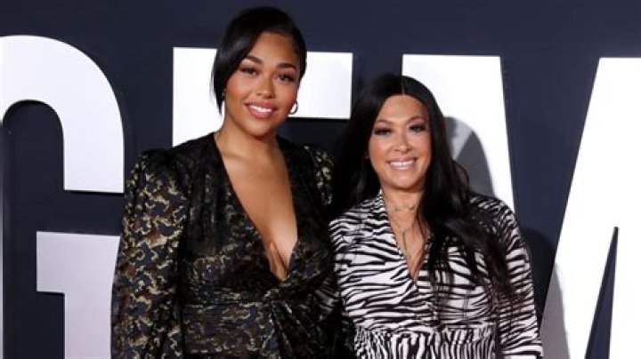 Jordyn Woods’ Mom Elizabeth Slams Trolls Who Think Her Daughter’s Butt Is Fake: ‘She Has My Genetics’