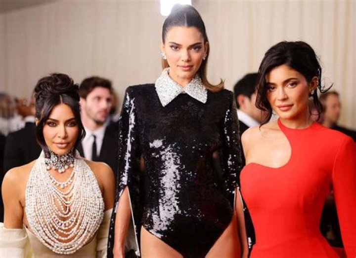 Kendall Jenner Is Standing by Her Man Amid Drama Because That’s What the Kardashians Do!