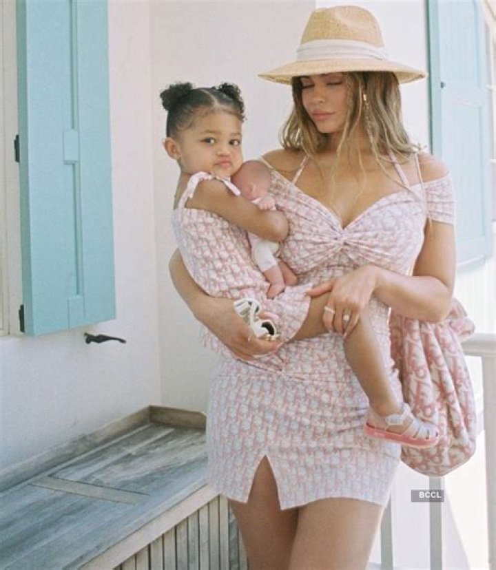 Kylie Jenner Flaunts Her Toned Tummy in an All-White Outfit With Fun Accessories