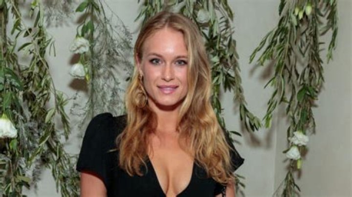 Leven Rambin – Celebsgraphy