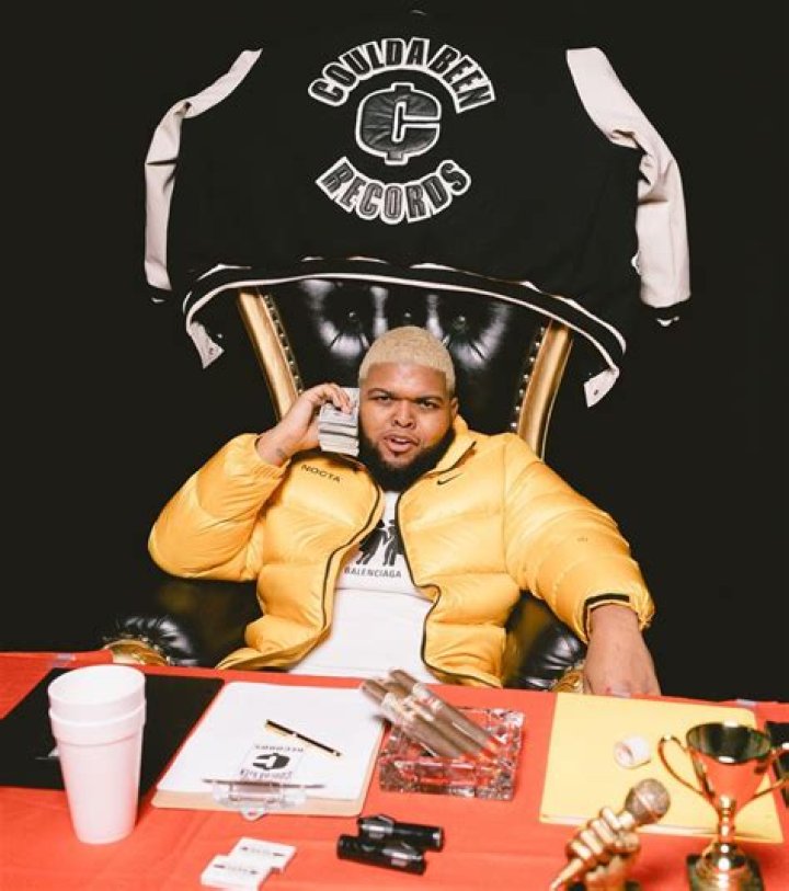 Machine Gun Kelly’s Net Worth Is Nothing to Scoff At — Learn How Much Money He Makes