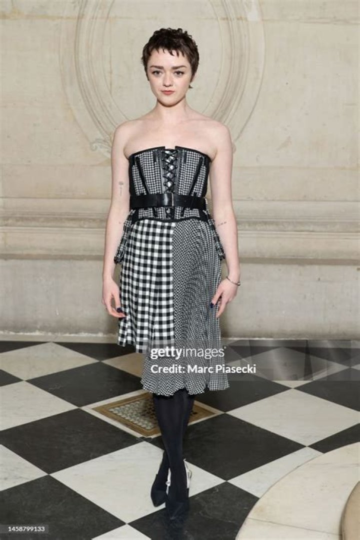 Maisie Williams – Celebsgraphy