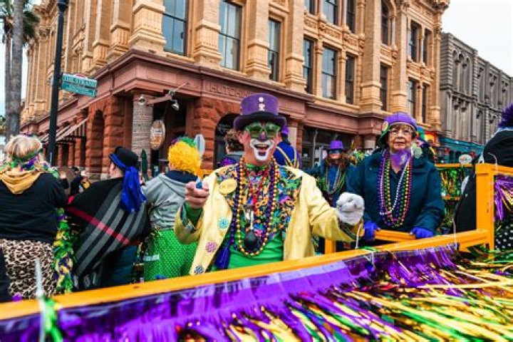 Mardi Gras' Colorful Craziness