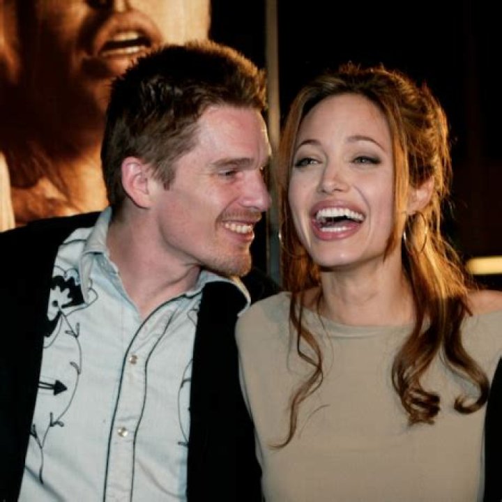 Married Ethan Hawke: Angelina Jolie Is the Best Onscreen Kisser (VIDEO)