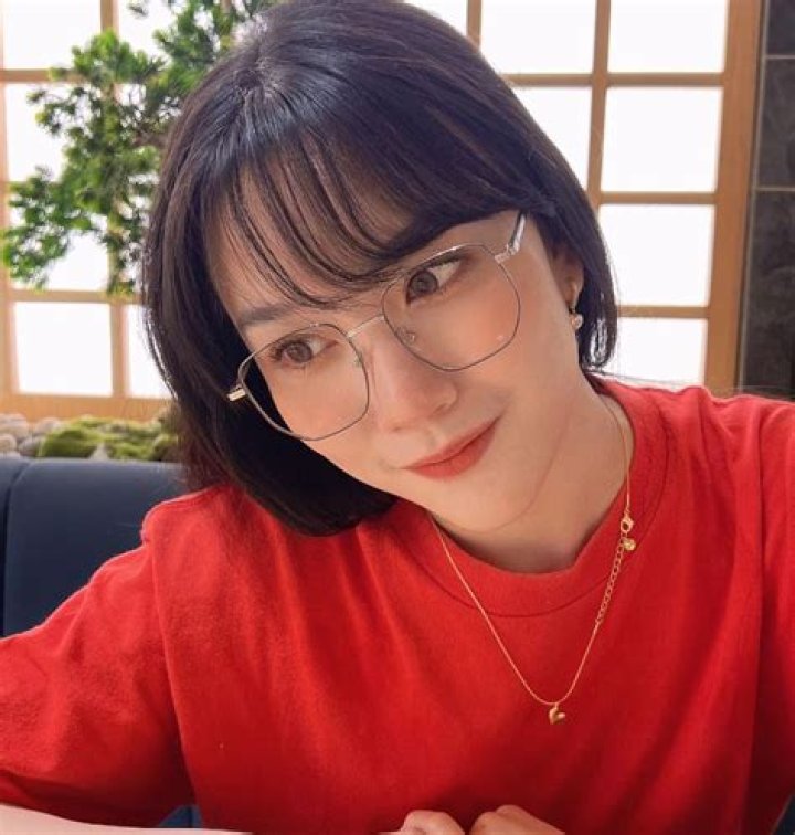 Marsha Lenathea (JKT48) Biodata, Wiki, Age, Height, Parents, Siblings, Boyfriend & More