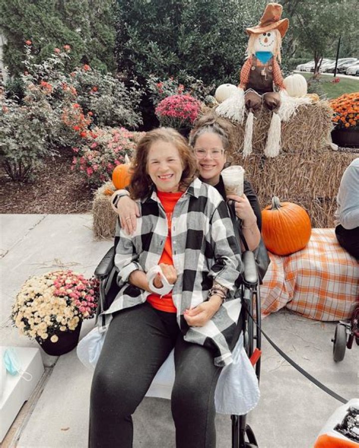 MBFFL’s Whitney Way Thore’s Family: Meet Dad Glenn, Late Mom Barbara, Brother