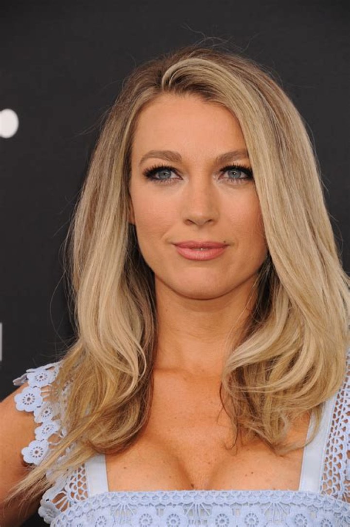 Natalie Zea
