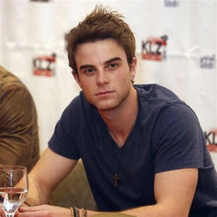 Nathaniel Buzolic