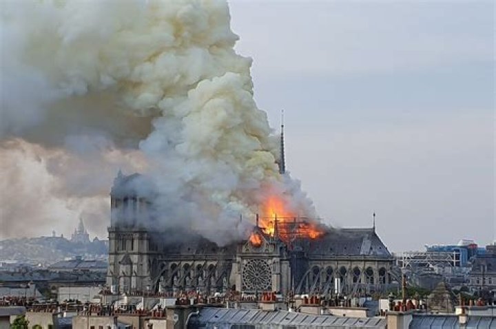 Notre Dame Fire Pictures That Bring The Tragedy To Life