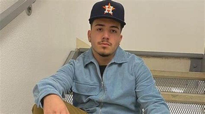 Pedro Tovar (Eslabon Armado) Age, Height, and Bio