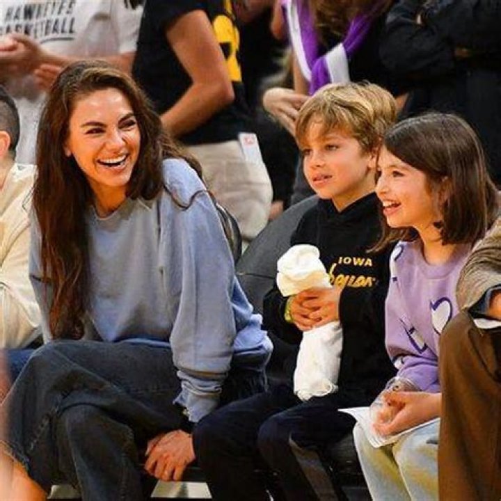 Proud Parents! Ashton Kutcher and Mila Kunis Are All Smiles While Touring Preschools in L.A.