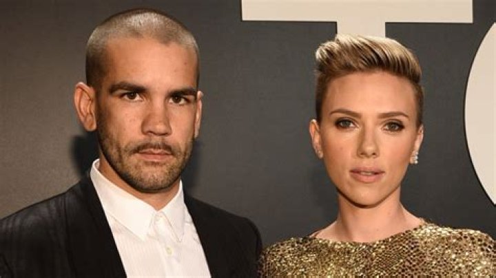 REPORTScarlett Johansson and Husband Romain Dauriac Split After 2 Years of Marriage!