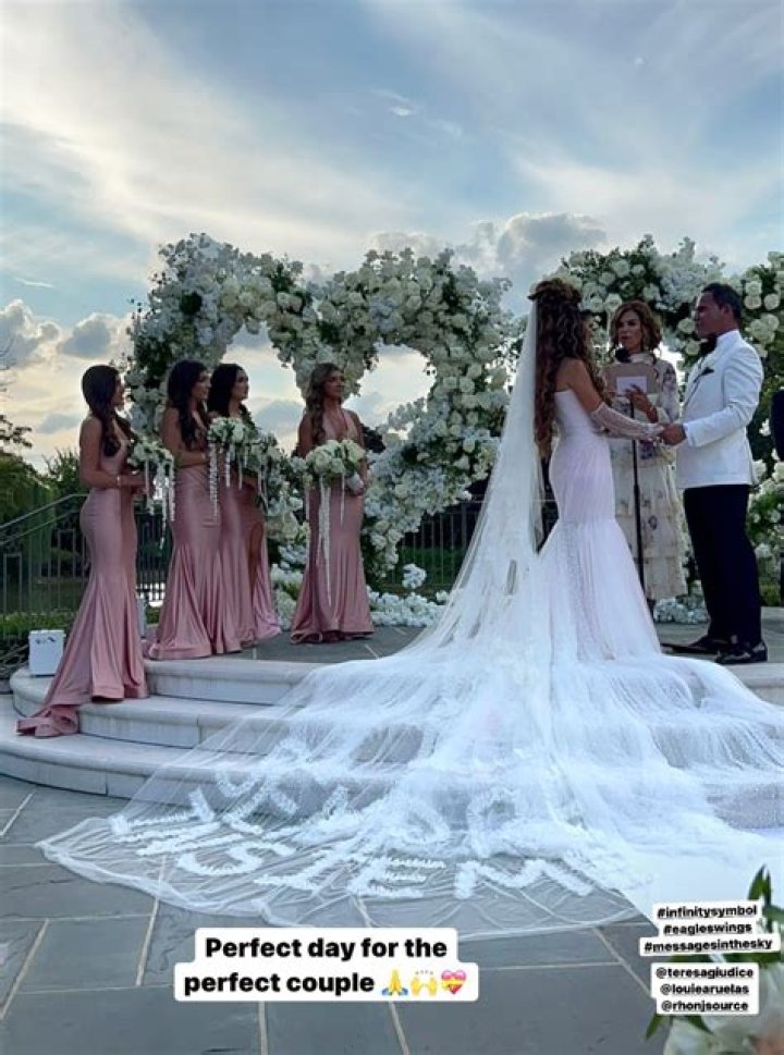 RHONJ’s Teresa Giudice Wore a Beautiful Wedding Dress With Husband Luis Ruelas: See Gown Photos