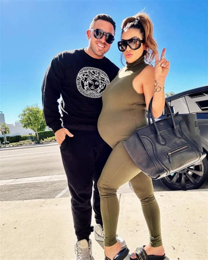 Ronnie Ortiz-Magro Reveals He And Baby Mama Jen Harley Do Couples Therapy For ‘Seven Hours’ A Day
