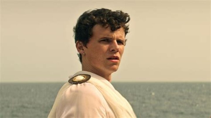 Ruairi O’Connor on Playing Buddy Holly in ‘Clear Lake’ – Celebsgraphy