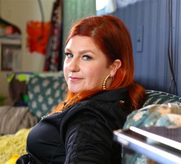 Sarah Dunsworth – Celebsgraphy