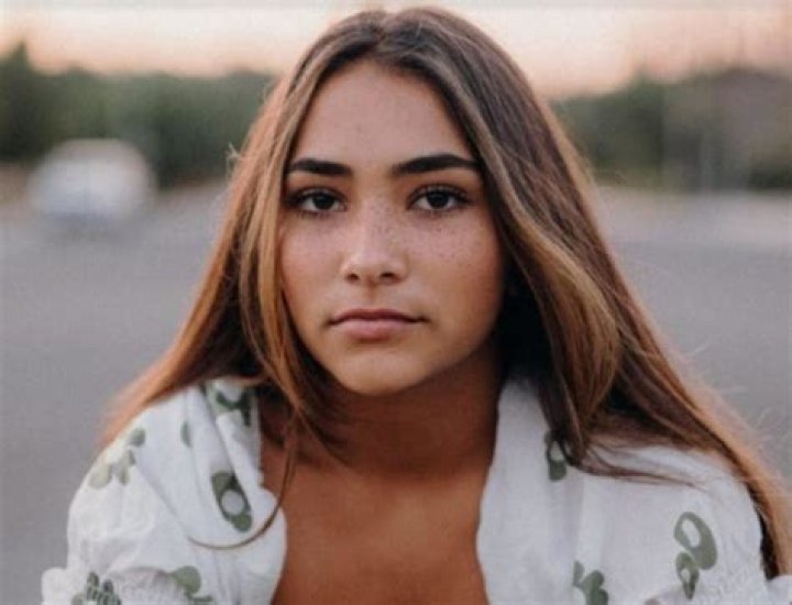 Sienna Mae Gomez Age, Net Worth, Ex-Boyfriend Jack Wright, Wiki.