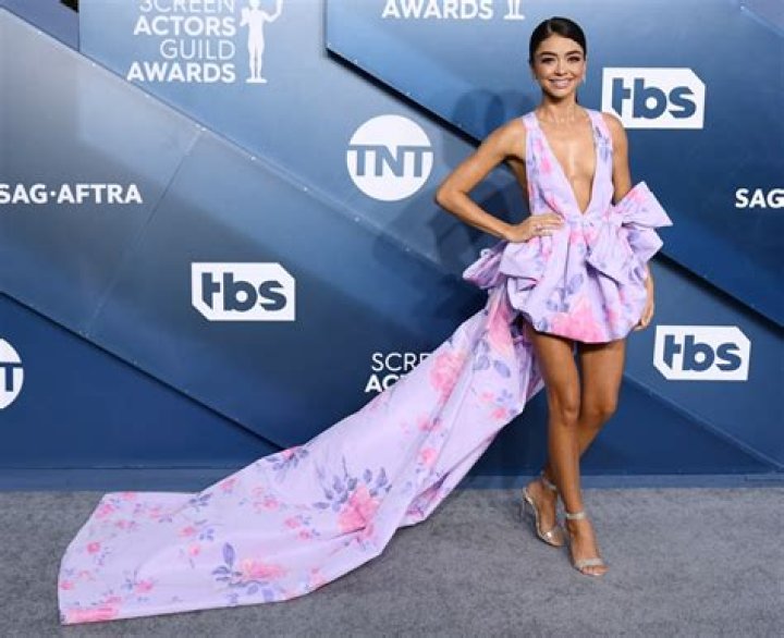 Slay! Sarah Hyland Puts Her Killer Legs on Display at the 2020 SAG Awards