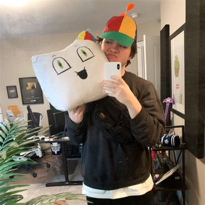 SMii7Y Net Worth and Earnings